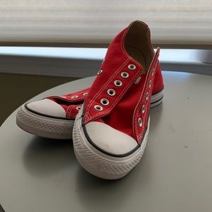 Converse Chuck Taylor low tops